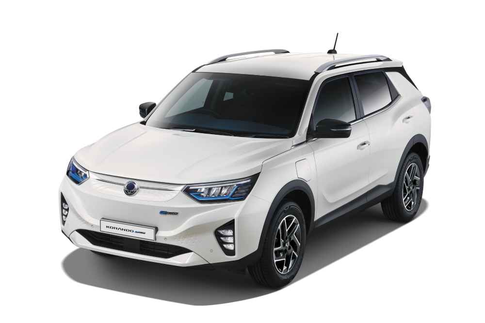 KGM Korando e‑Motion Grand white